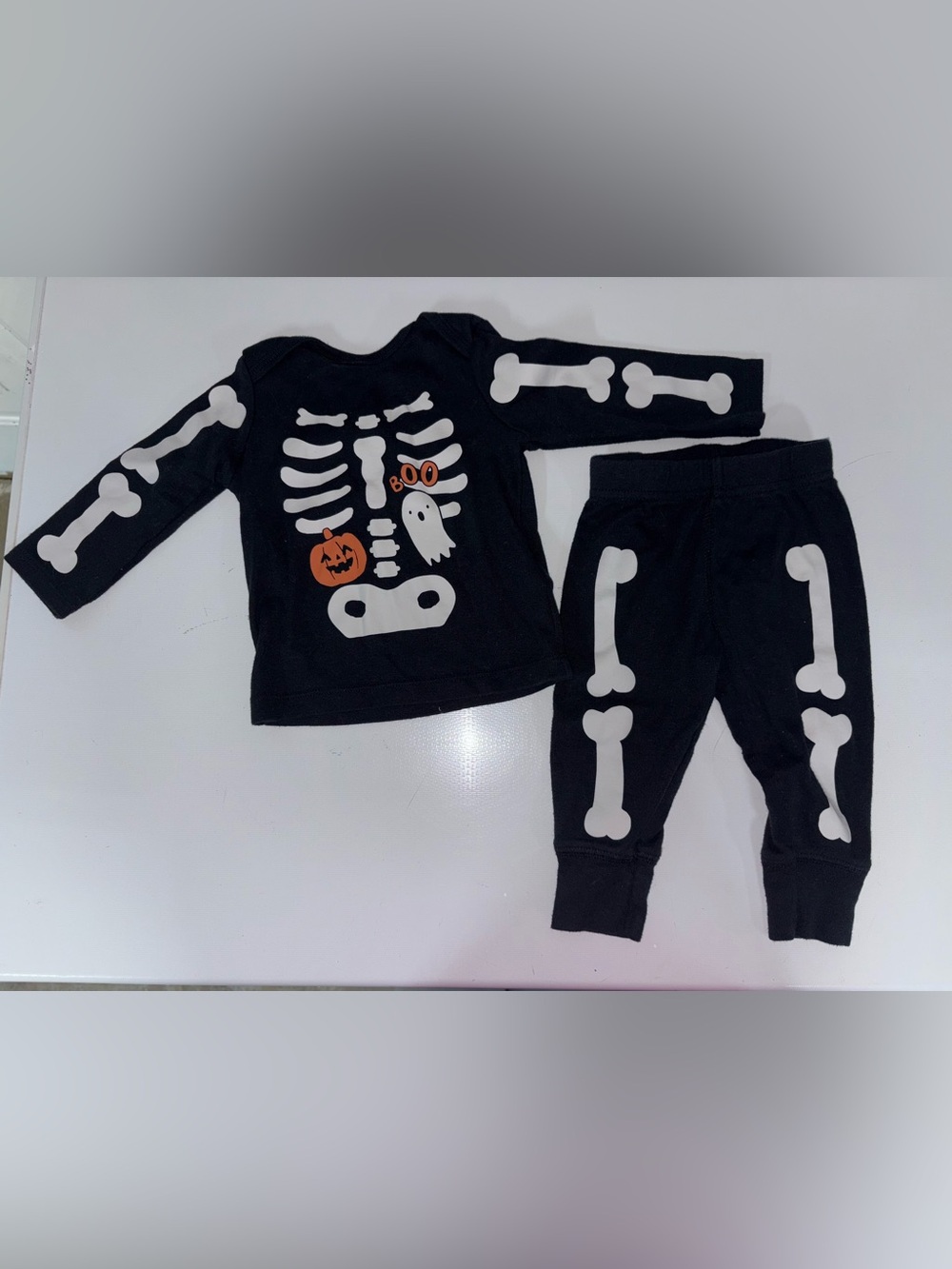 Carters Skeleton/Halloween Pajamas
